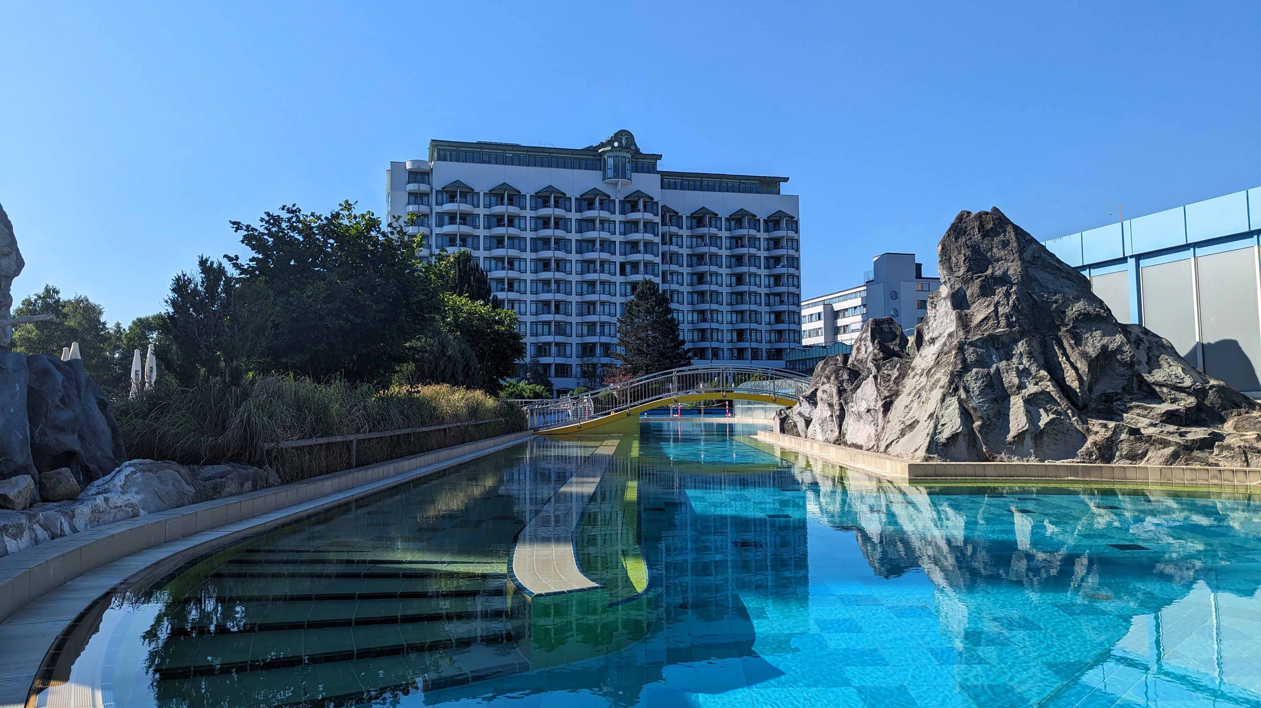 Außenansicht Johannesbad Fachklinik und Therme